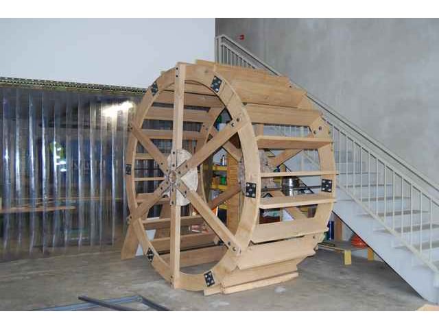 Reconstruction-de-la-roue-du-moulin-a-Dung-18