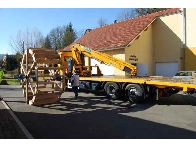 Reconstruction-de-la-roue-du-moulin-a-Dung-22