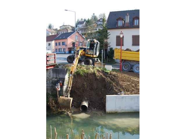 Reconstruction-de-la-roue-du-moulin-a-Dung-47