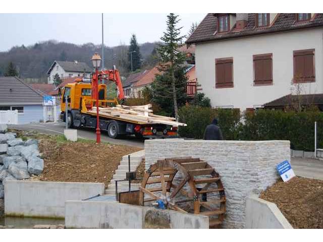 Reconstruction-de-la-roue-du-moulin-a-Dung-52