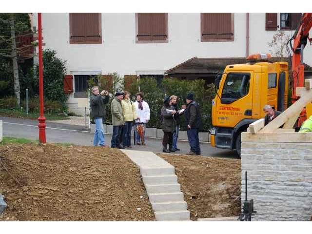 Reconstruction-de-la-roue-du-moulin-a-Dung-60