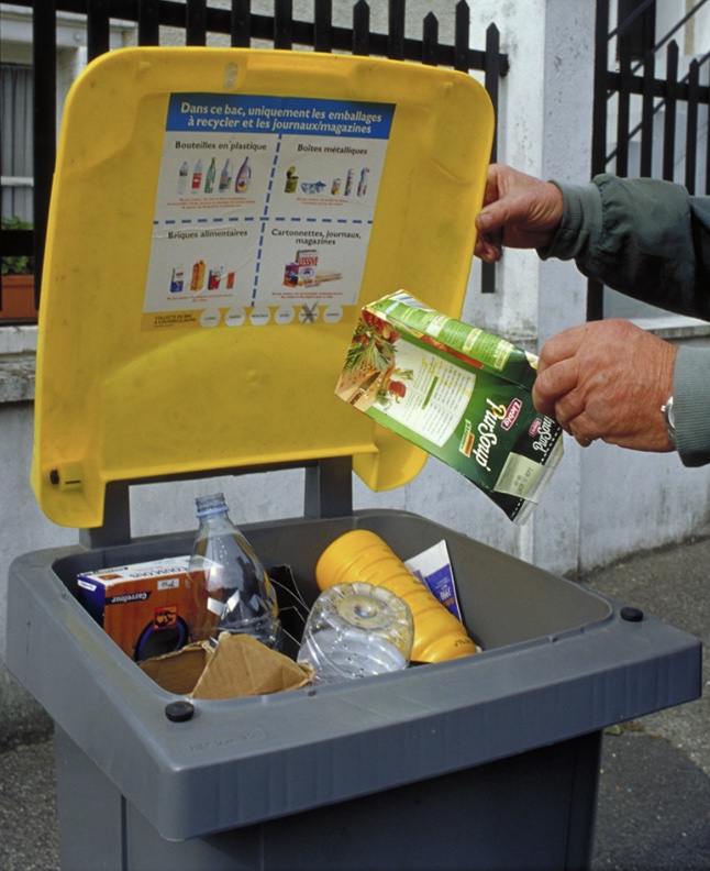 INFORMATIONS SUR LE TRI DES POUBELLES JAUNES